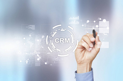 Crm-客戶關系管理自動化系統軟件。商業和技術概念